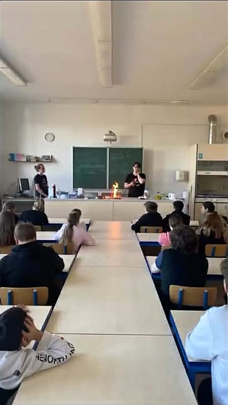 Hodina moderní chemie