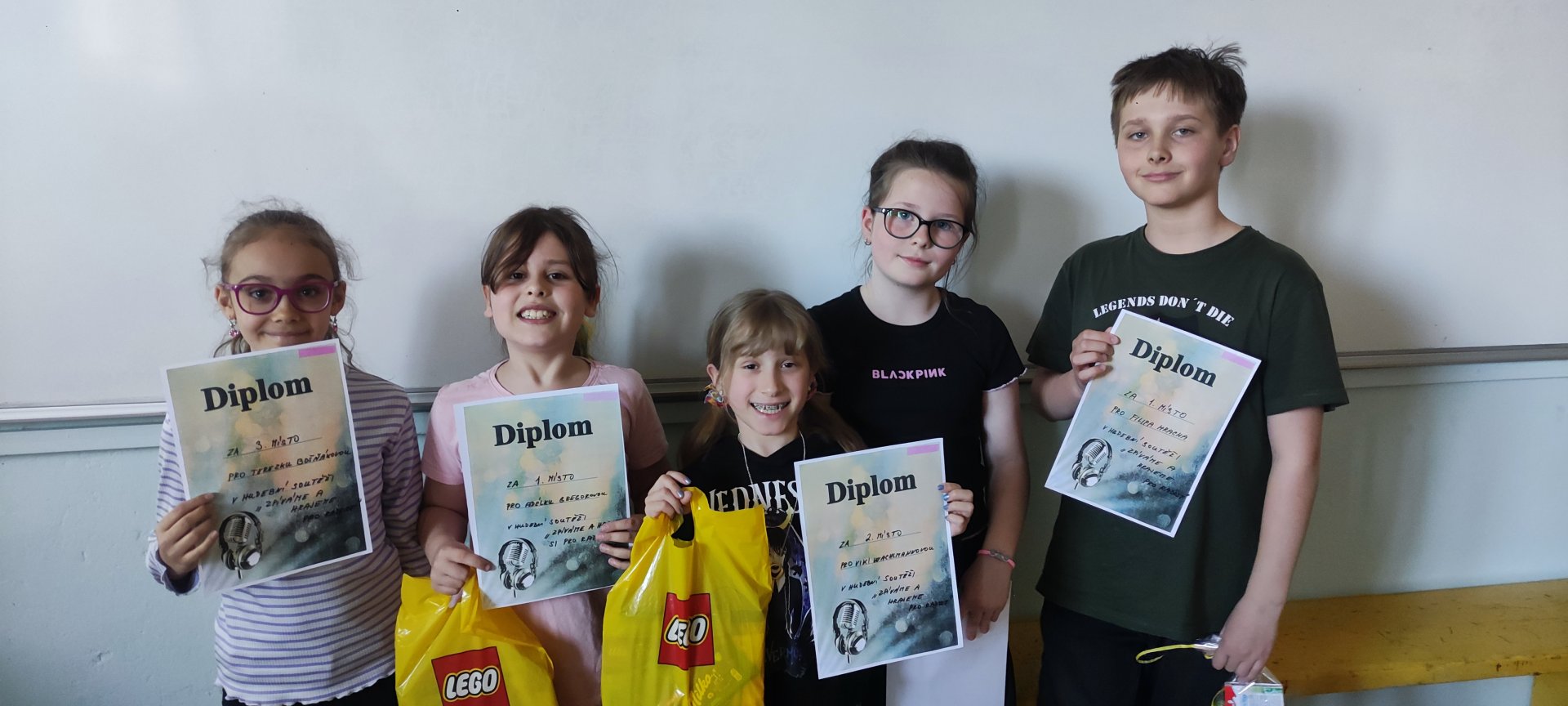 Hudební soutěž "Hrajeme a zpíváme pro radost" 